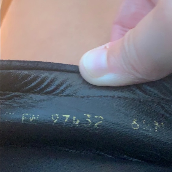 Stuart Weitzman Slip On Suede Loafers Dark Blue - Picture 7 of 7